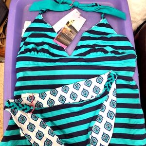 NWT Carve Designs Two Piece Swimsuit Medium